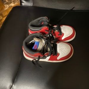 Jordan 1 RETRO High OG-worn a few times